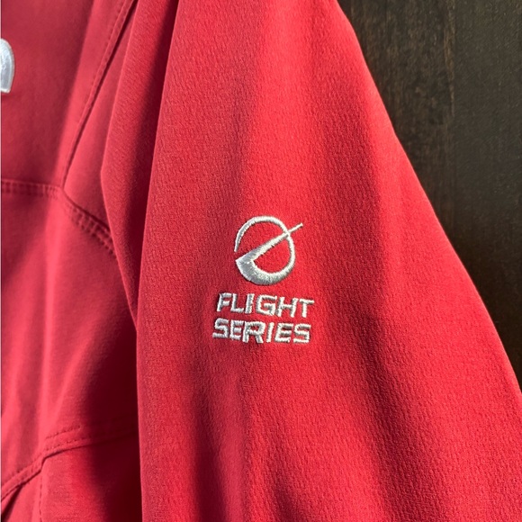 North Face Women’s Red Flight Series Windbreaker - Picture 4 of 4